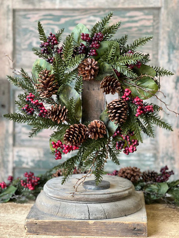 Wreath - 20" Pageantry Magnolia